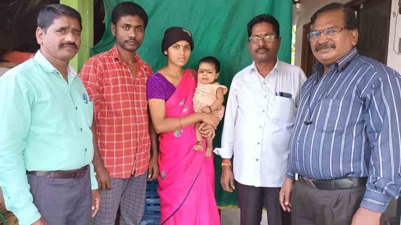 ఈ పాపకు.. ప్రాణంపోయండి..!