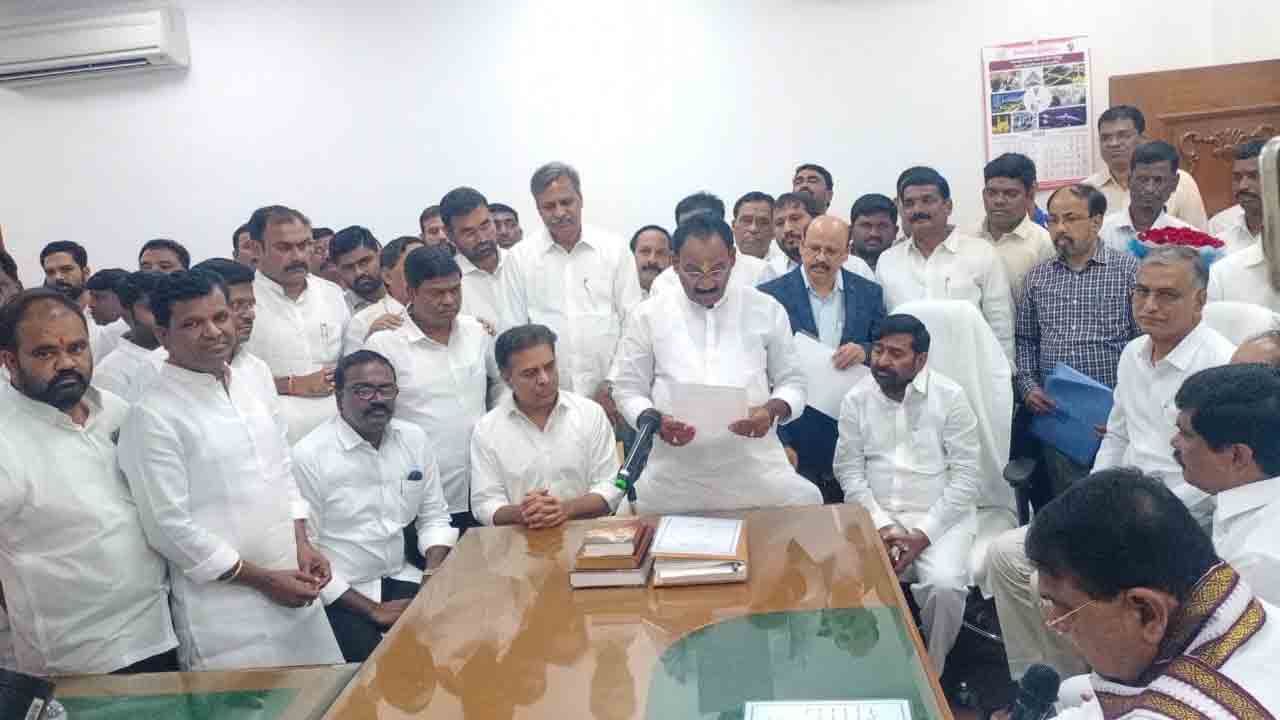 ఎమ్మెల్యేగా కూసుకుంట్ల ప్రభాకర్‌ రెడ్డి ప్రమాణ స్వీకారం