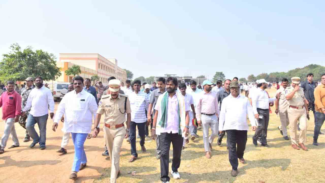 అధినేత రాకకు సన్నాహాలు