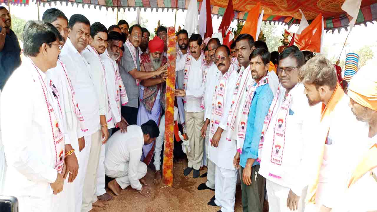 కేసీఆర్‌ హయాంలోనే తండాలు అభివృద్ధి