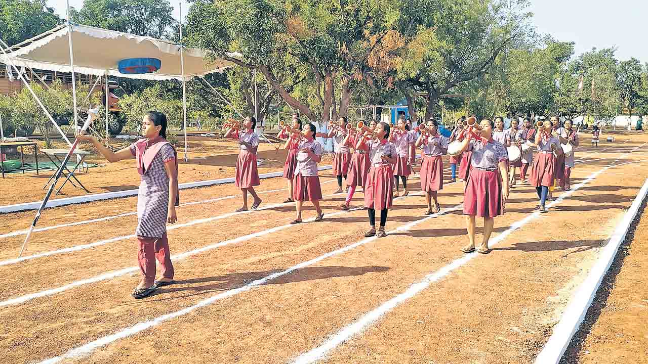 క్రీడా పండుగకు వేళాయె