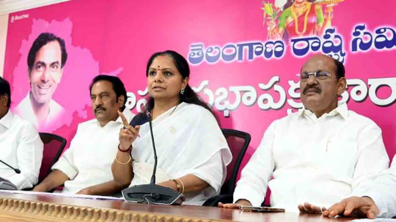 అరవింద్‌.. నువ్వు ఎక్కడి నుంచి పోటీ చేసినా ఓడిస్తాం : ఎమ్మెల్సీ కవిత