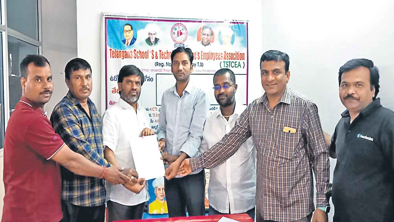 టీఎస్‌టీసీఈఏ ఎమ్మెల్సీ అభ్యర్థిగా అయినేని