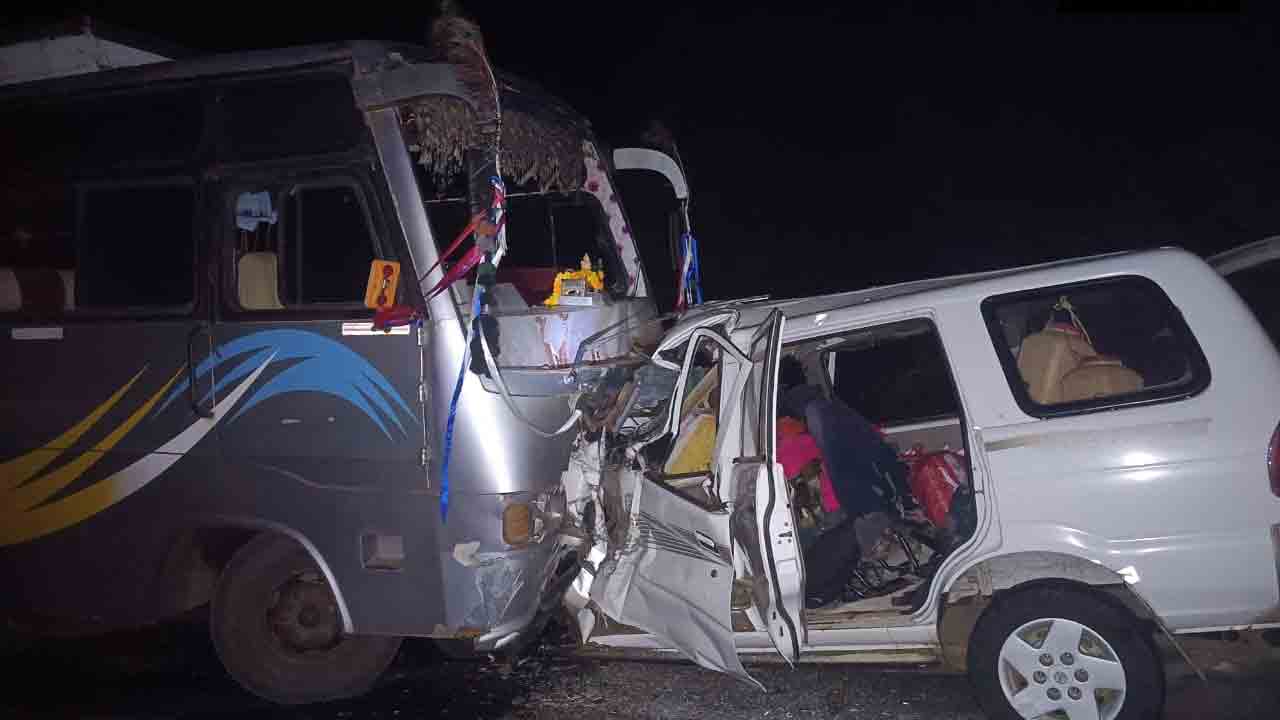 మధ్యప్రదేశ్‌లో ఘోర ప్రమాదం.. 11 మంది దుర్మరణం