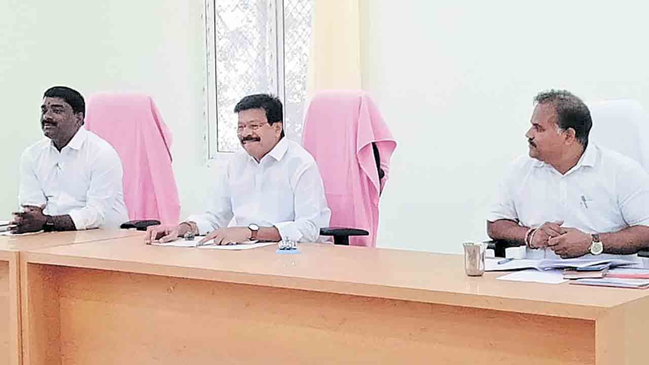 ‘మిషన్‌ భగీరథ’ సమస్యలు పరిష్కరించాలి