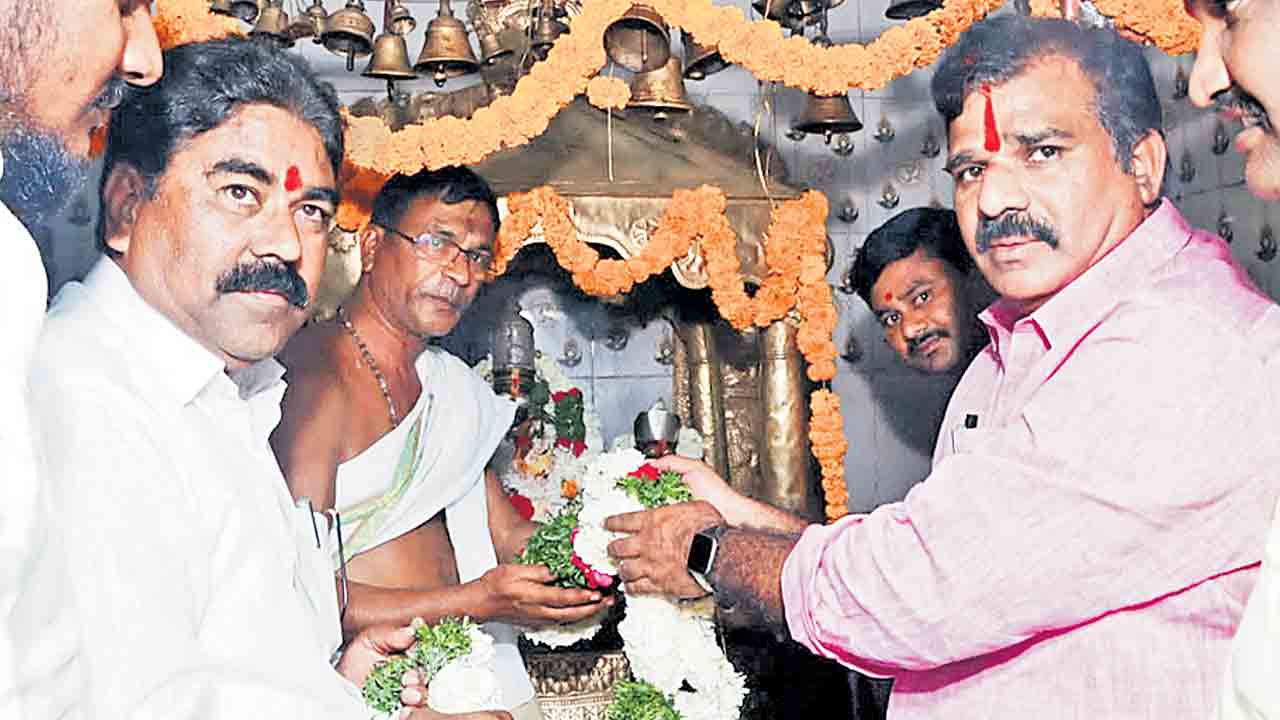 తెలంగాణలో బీజేపీకి చోటులేదు