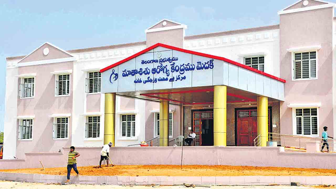 సర్కారులో టిఫ్ఫా సేవలు