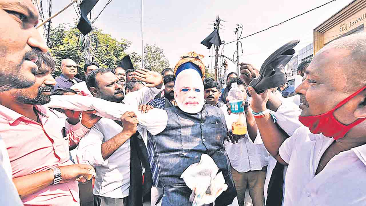 పోరాడాల్సింది అందరం