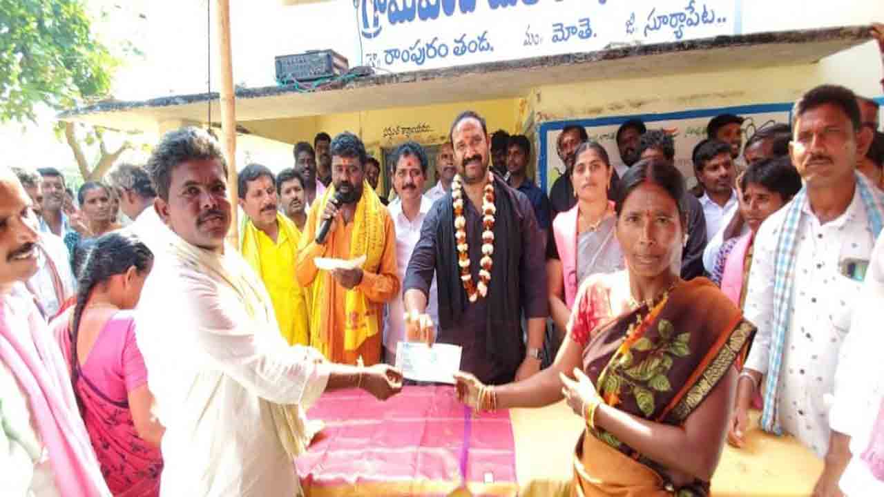 పేదింటి ఆడబిడ్డలకు కల్యాణలక్ష్మి వరం