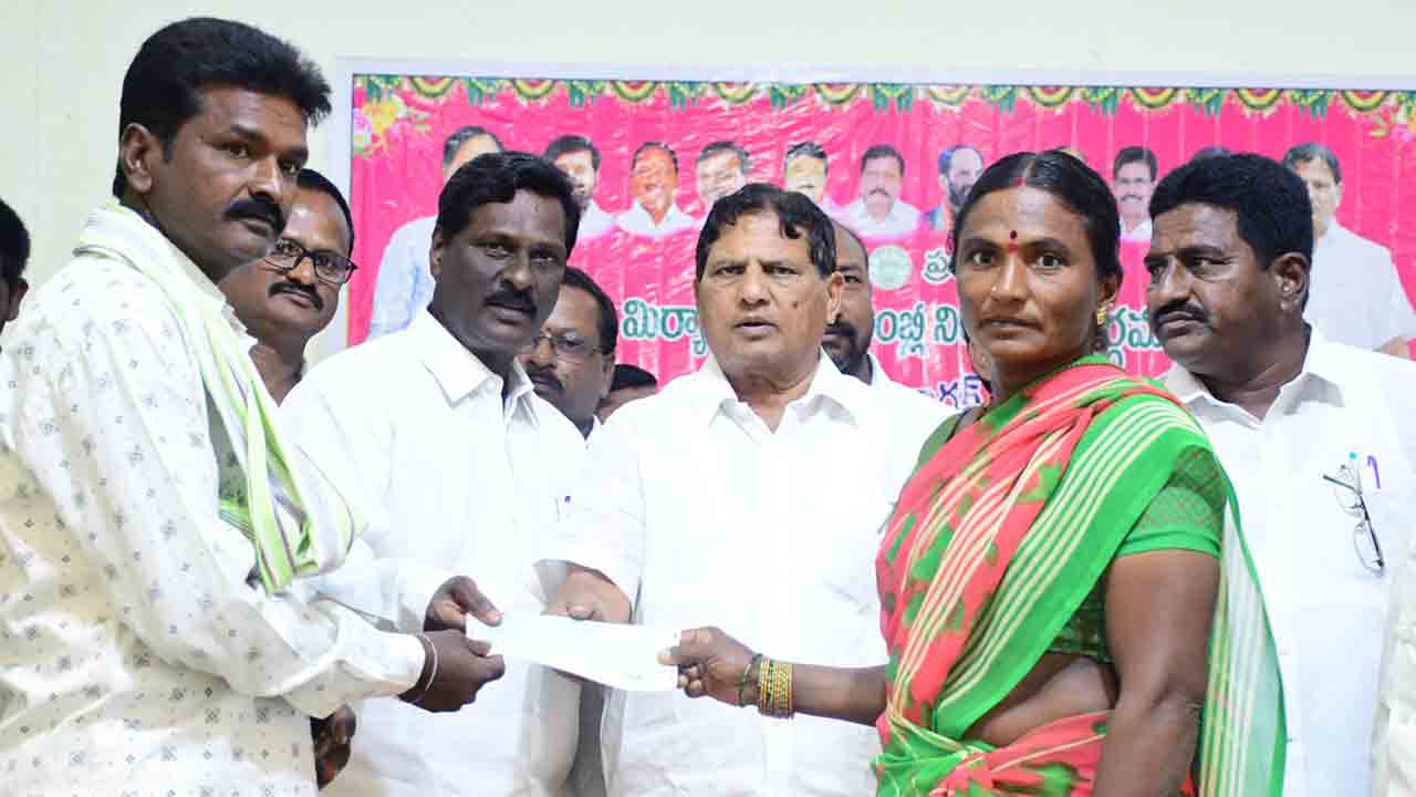 ఆడబిడ్డలకు అండగా రాష్ట్ర ప్రభుత్వం