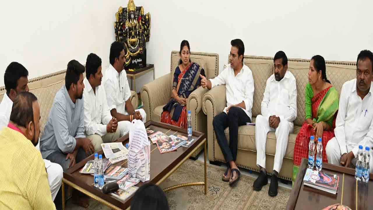 గుట్ట మున్సిపాలిటీలో కాంగ్రెస్‌కు భారీ షాక్‌