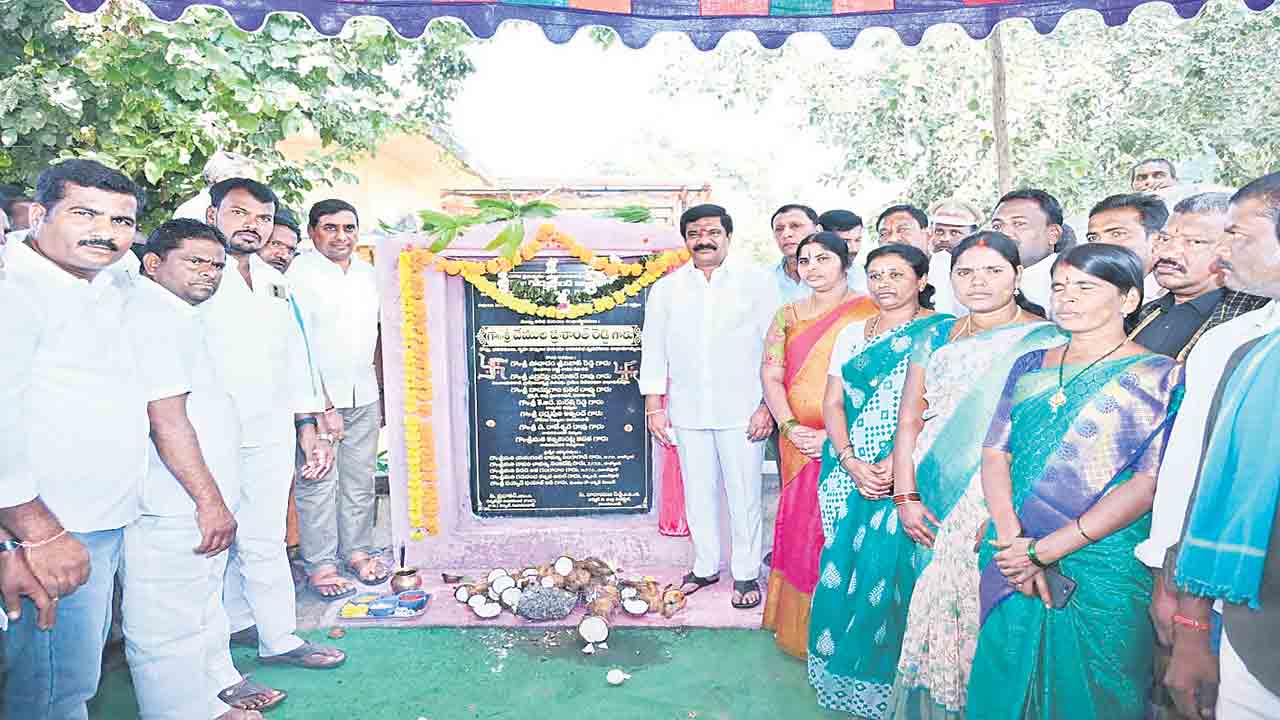 కేసీఆర్‌ పాలనలో చారిత్రాత్మక ప్రగతి