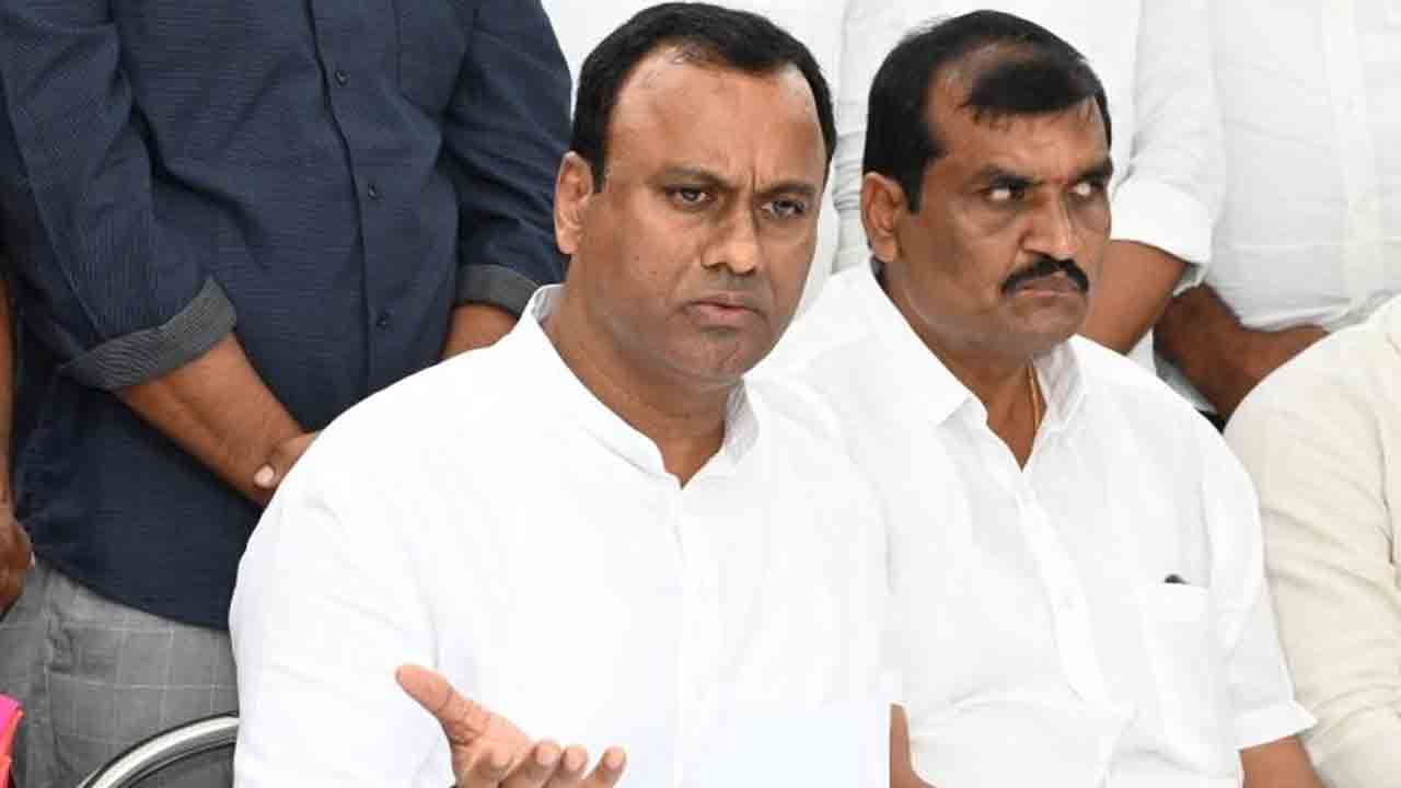 గొల్ల కురుమలపై రాజగోపాల్‌ అక్కసు