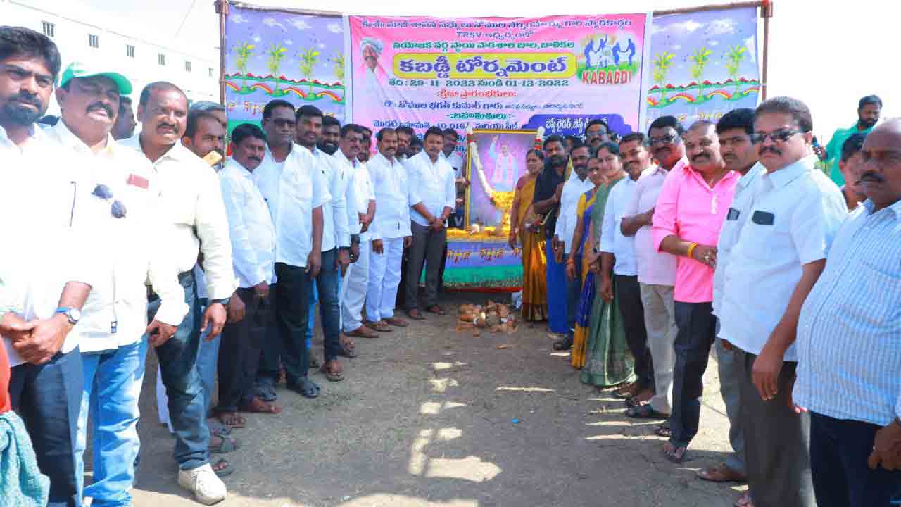 మహిళా సంక్షేమానికి అధిక ప్రాధాన్యం