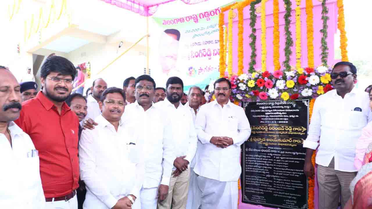 రైతును నిలబెట్టింది సీఎం కేసీఆరే.. : నిరంజన్‌రెడ్డి