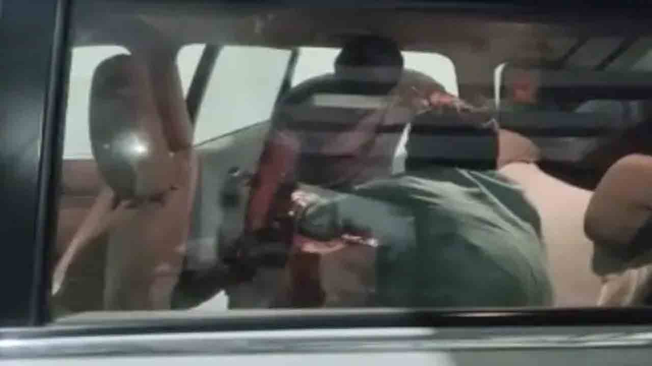 కారులో రూ.2 కోట్లకు పైగా డబ్బు.. 8 మంది అరెస్ట్‌