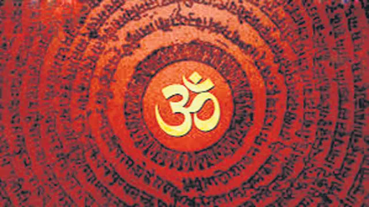 మహిమాన్వితం.. తులసీదళం!