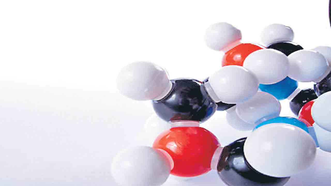 విద్యుత్తు వాహకంలా పనిచేసే ప్లాస్టిక్‌!