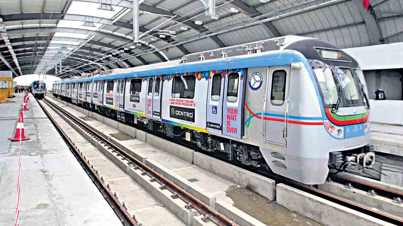 ఎయిర్‌పోర్టుకు హై స్పీడ్ మెట్రో.. 9న సీఎం కేసీఆర్‌ శంకుస్థాపన