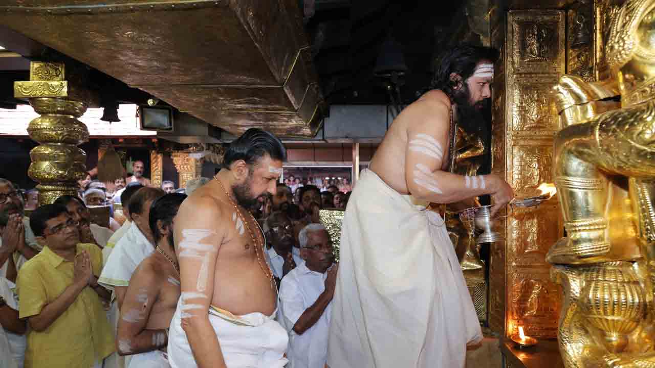 తెరుచుకున్న శబరిమల అయ్యప్ప ఆలయం