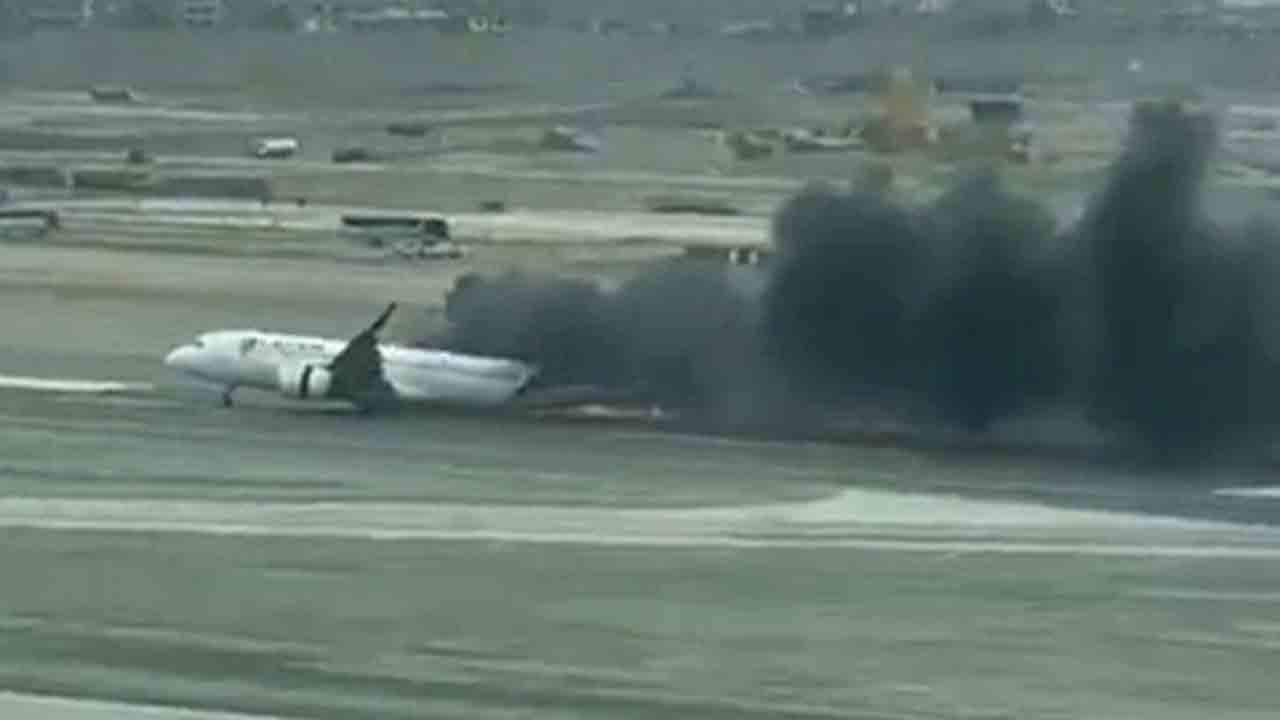 Peru Airport | పెరూలో రన్‌వేపై ఫైర్‌ట్రక్కును ఢీ కొట్టిన విమానం.. చెలరేగిన మంటలు..!