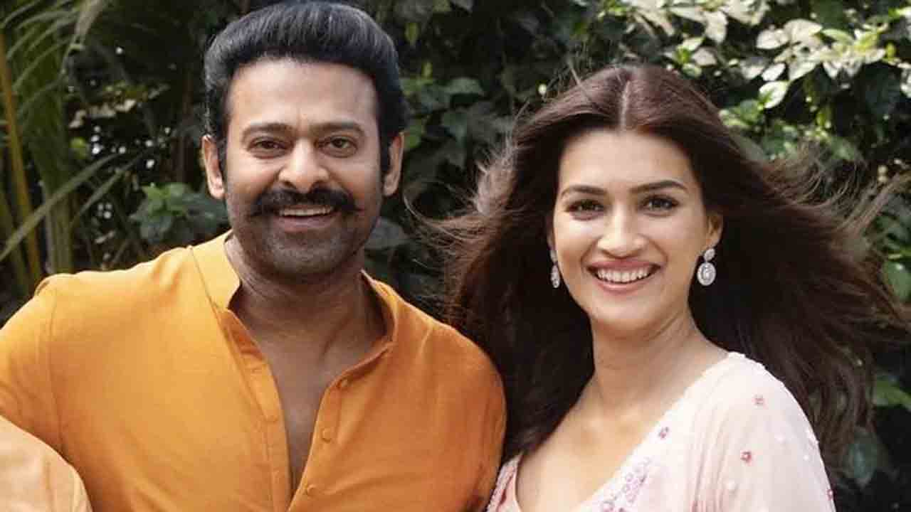 Varun Dhawan | ప్రభాస్‌తో కృతి సనన్‌ డేటింగ్‌..? వరుణ్‌ ధావన్‌ సమాధానం ఇదీ..!