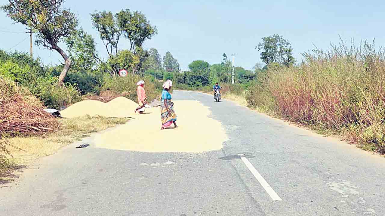 కేంద్రం వైఖరితో కలలుగా కల్లాలు