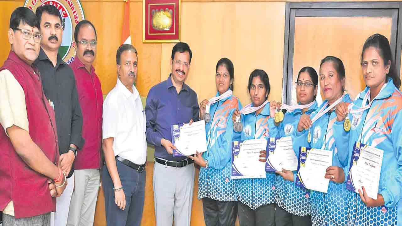 అథ్లెటిక్స్‌లో ఆర్టీసీ ఉద్యోగుల సత్తా