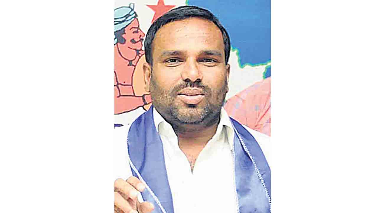 దళితులెవ్వరూ బీజేపీలో కొనసాగొద్దు