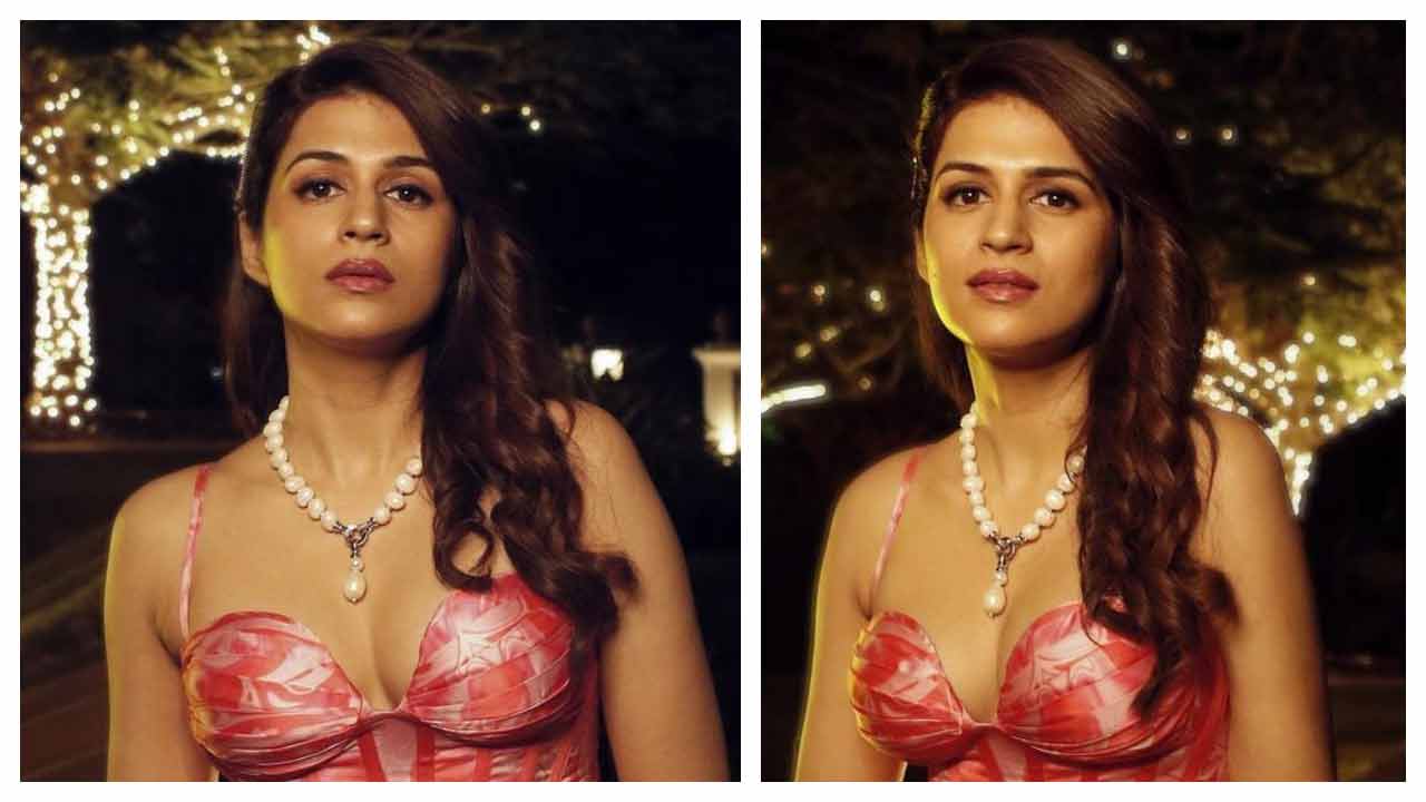 Shraddha Das | గులాబీ డ్రెస్‌లో శ్రద్ధా దాస్ అందచందాలు..