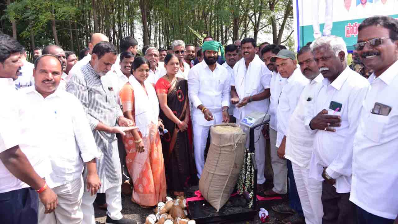 దేశానికే అన్నంపెట్టే స్థాయికి తెలంగాణ : మంత్రి శ్రీనివాస్‌గౌడ్‌