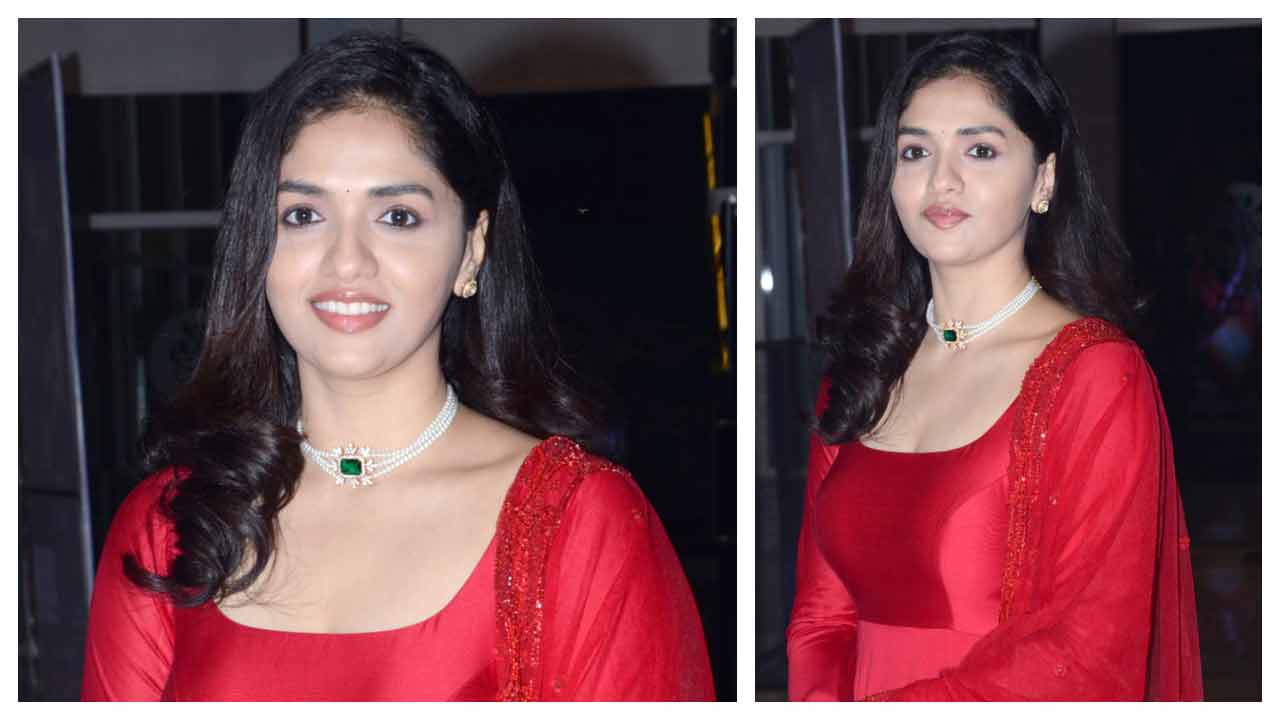 Sunaina | లాఠీ మూవీ టీజర్ లాంచ్‌లో సునైనా..