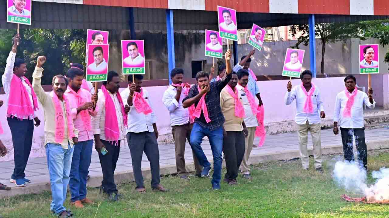 కమలం కుయుక్తులు చిత్తు