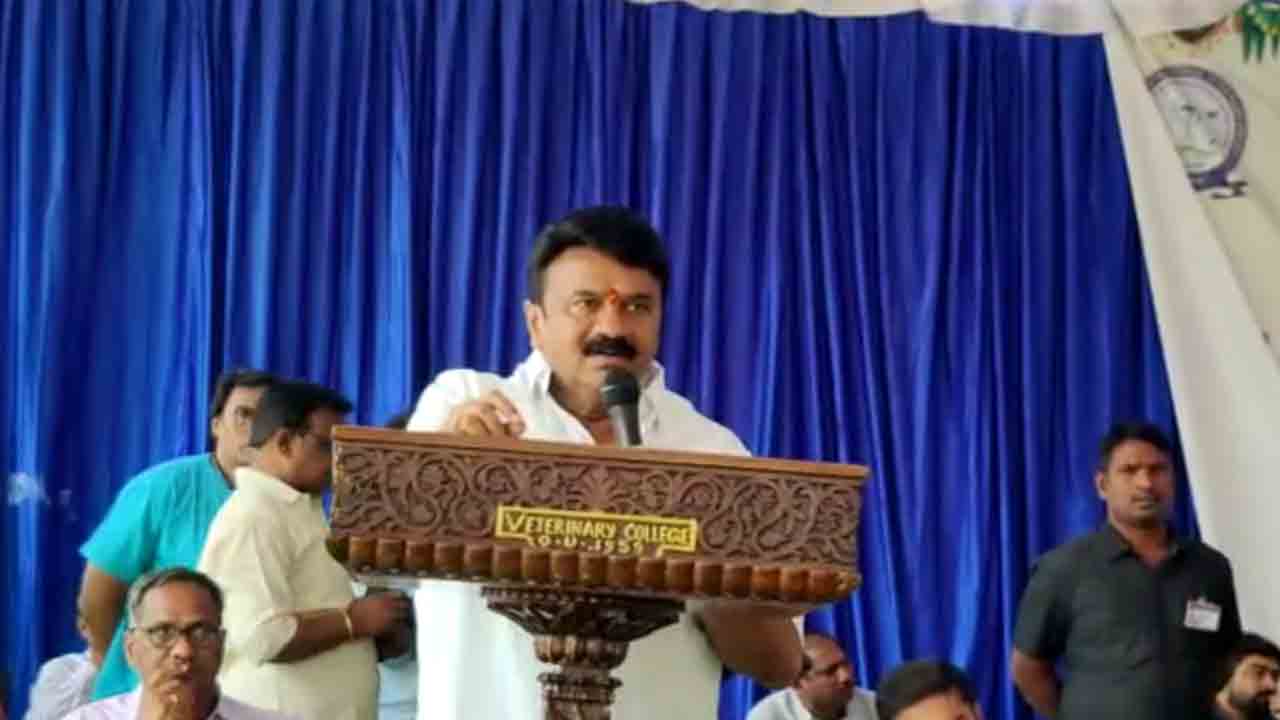 త్వరలో మూడు జిల్లాల్లో కొత్తగా వెటర్నరీ కళాశాలలు : మంత్రి తలసాని