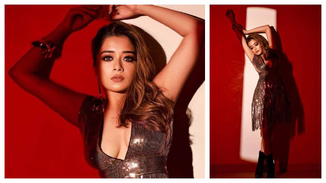 Tina Datta | మెరిసే డ్రెస్‌లో టీనా దత్తా హొయలు..