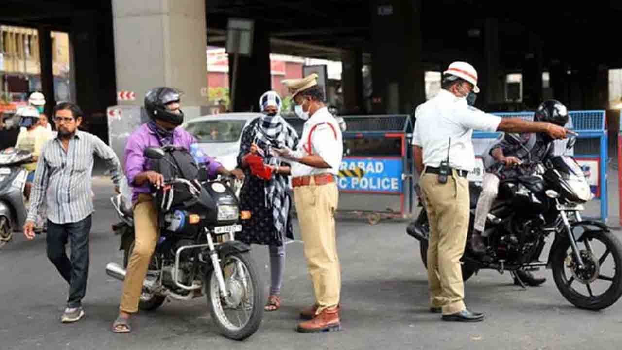 నెంబర్‌ ప్లేట్‌ సరిగ్గా లేకుంటే కేసు.. రాచకొండలో కొనసాగుతున్న స్పెషల్‌ డ్రైవ్‌