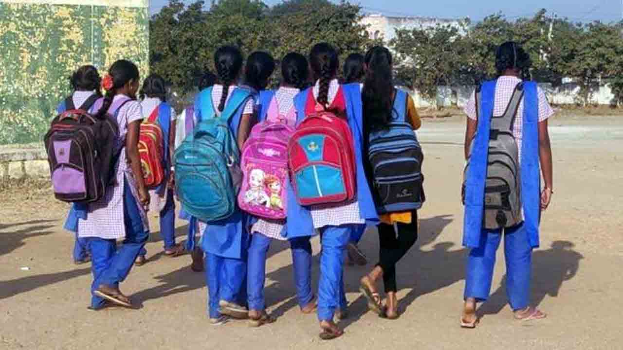 Summer Holidays | 12 నుంచి SA – II ఎగ్జామ్స్.. ఏప్రిల్ 25 నుంచి వేస‌వి సెల‌వులు..