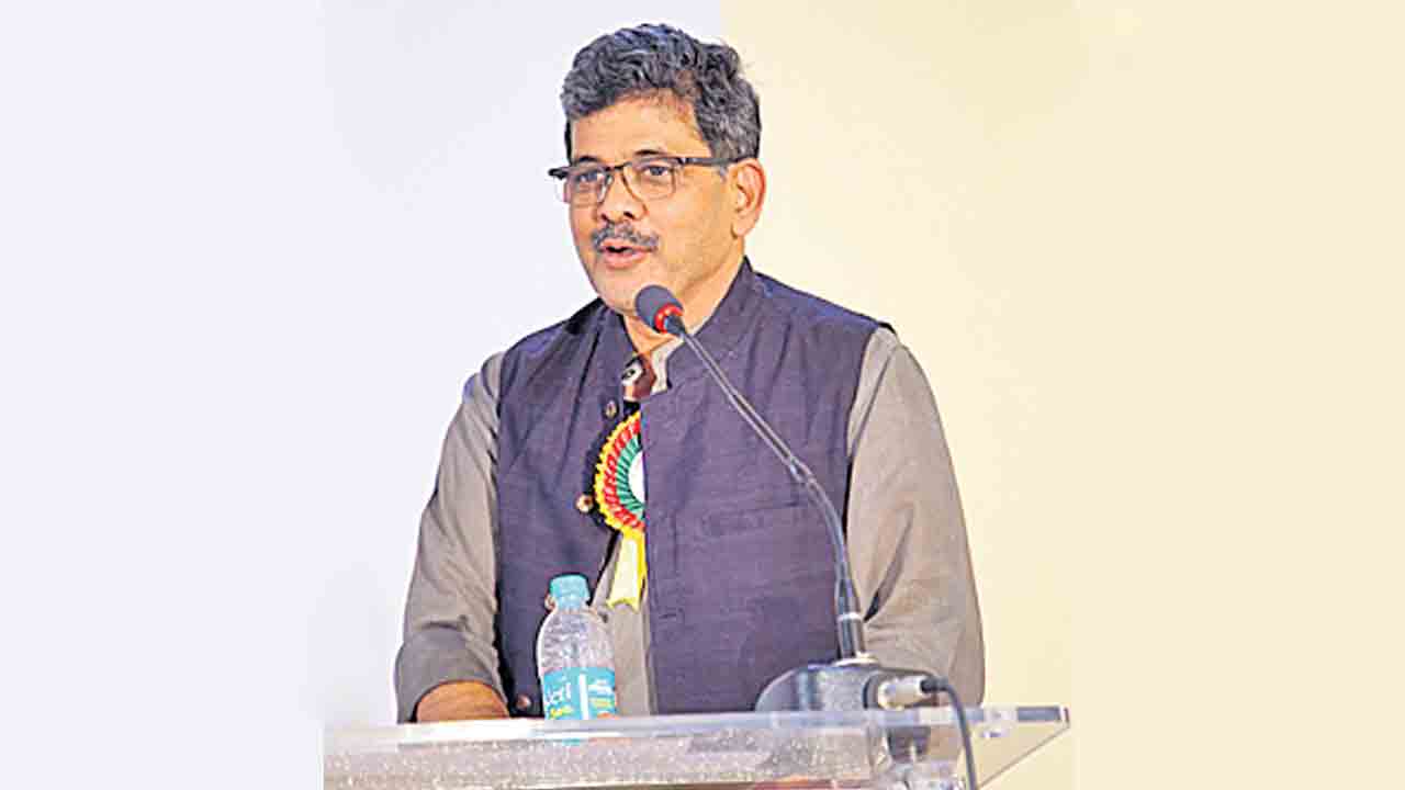 ఫార్మసీ విద్యకు ఆదరణ