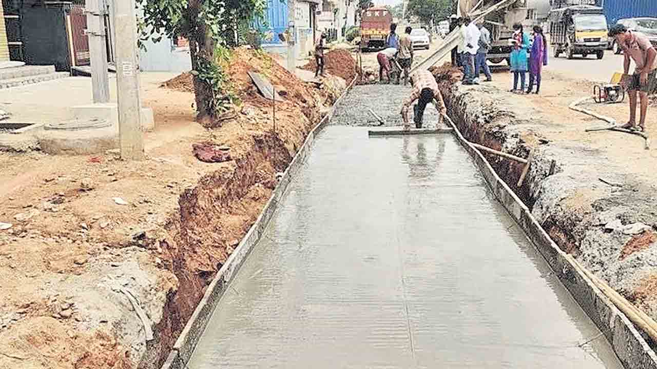 ‘కాప్రా’లో వేగంగా అభివృద్ధి పనులు