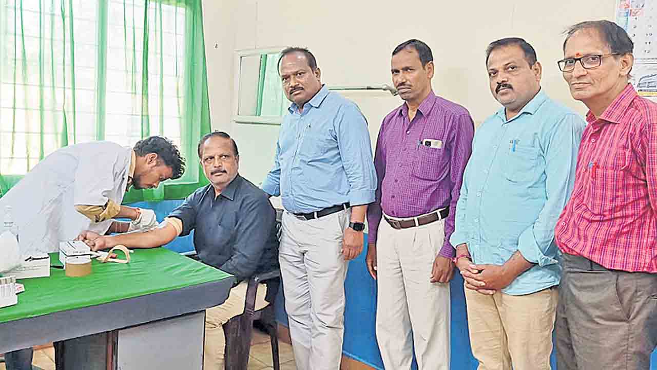 ఉద్యోగి ఆరోగ్య పరిరక్షణే లక్ష్యం