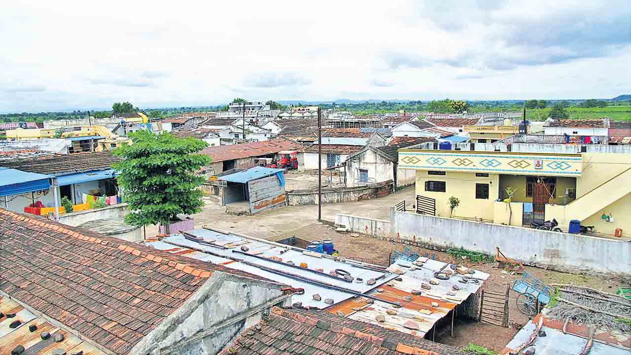 మహారాష్ట్ర వధువుకు.. తెలంగాణ వరుడు కావలెను!