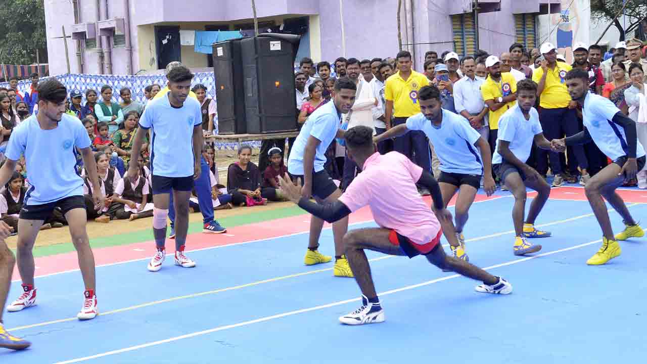 ఉల్లాసంగా.. ఉత్సాహంగా..