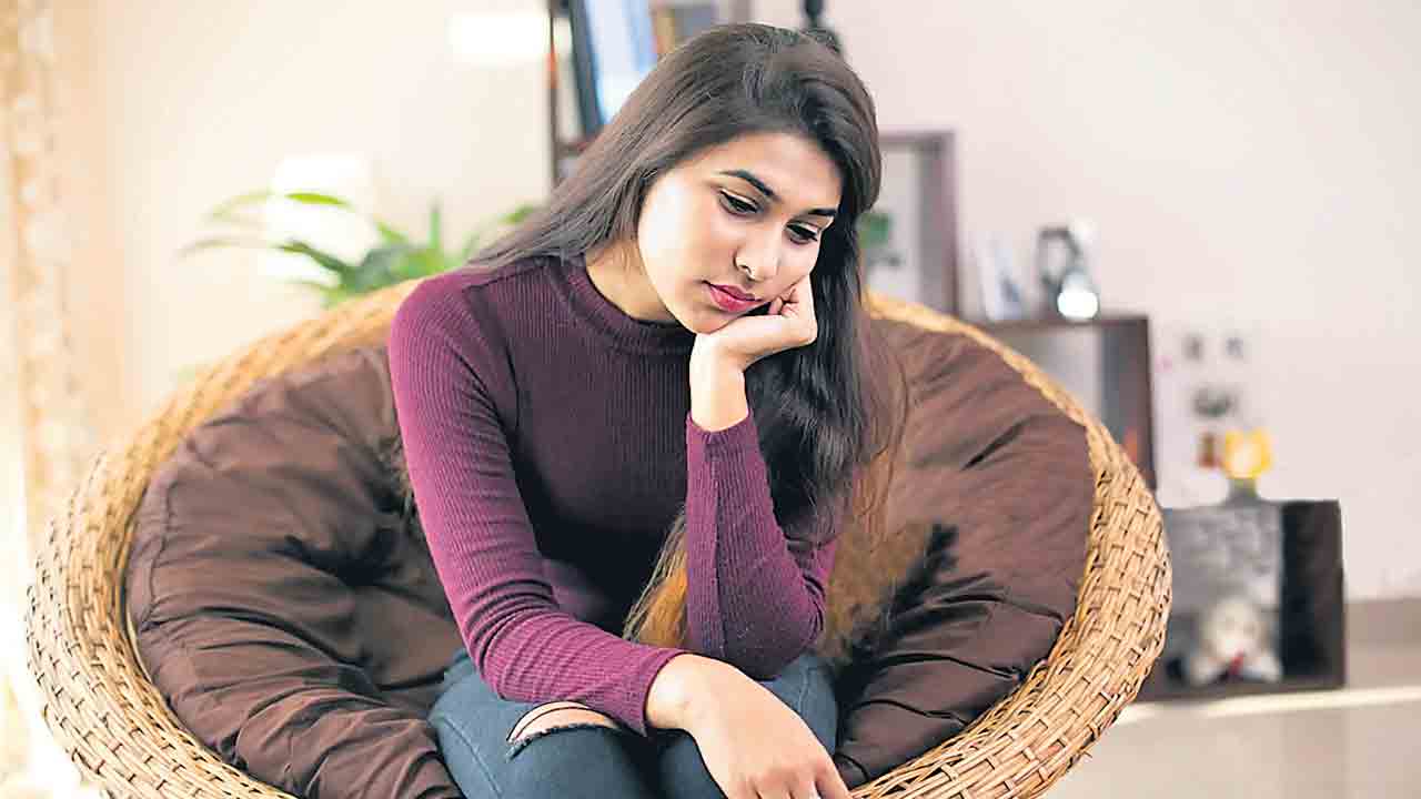 నిజం చెప్పలేకపోతున్నా..
