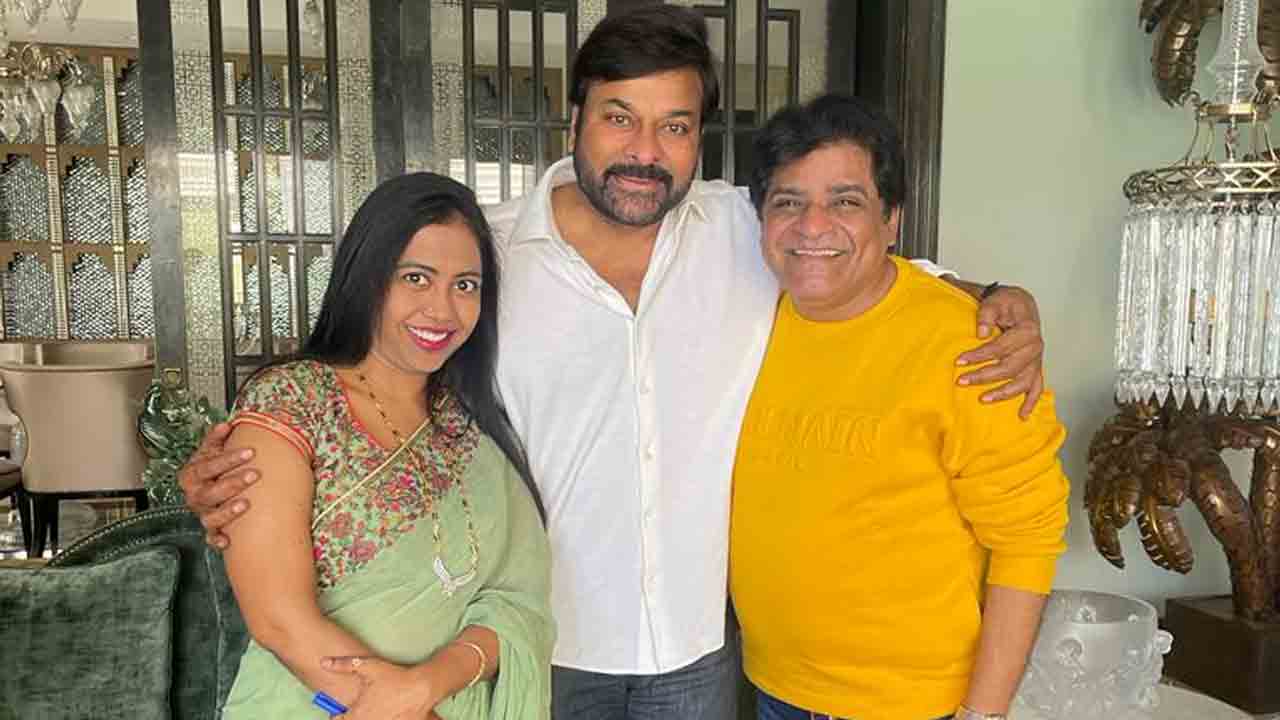 Zubeda Ali | చిరంజీవిని కలిసిన అలీ దంపతులు.. కుమార్తె వివాహానికి ఆహ్వానం