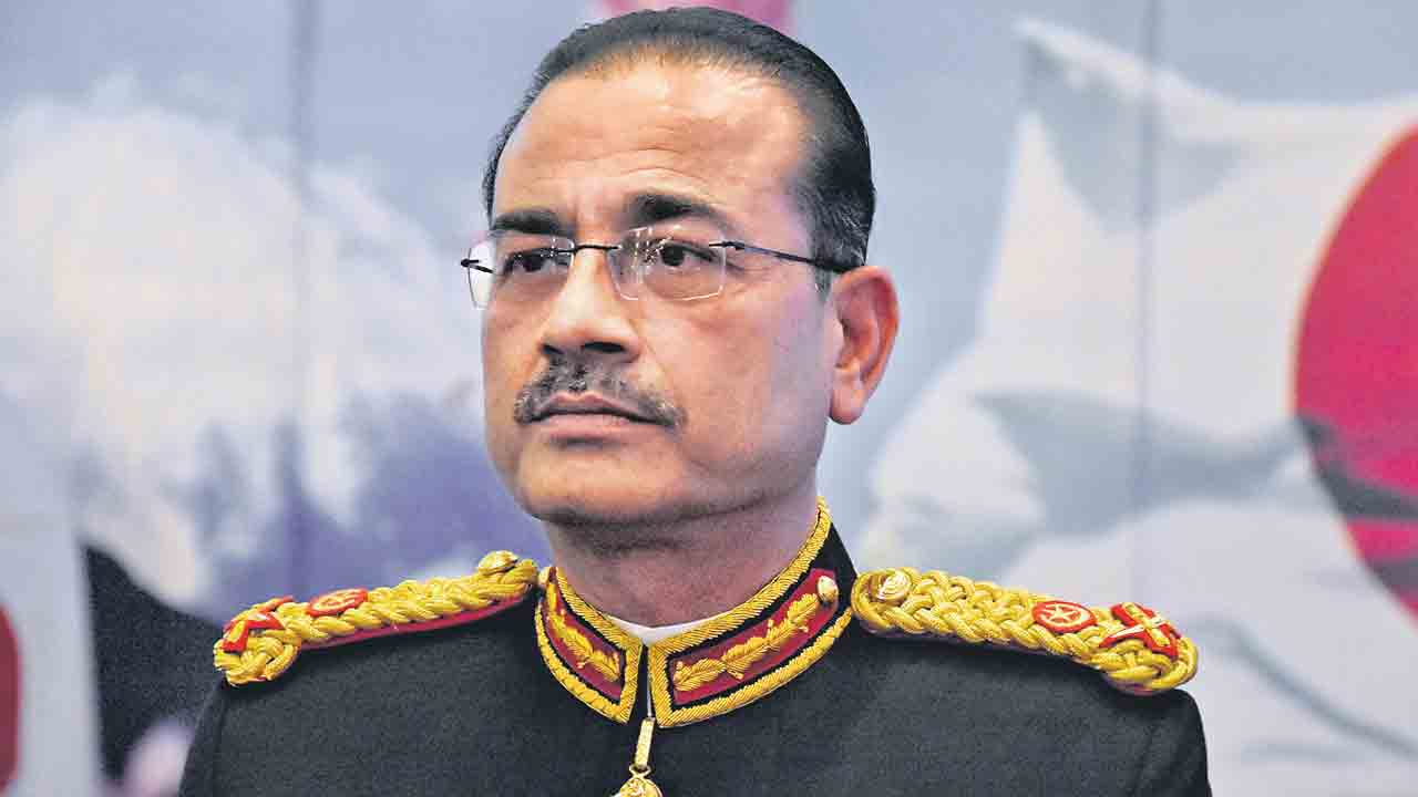 పాక్‌ సైన్యాధిపతిగా అసిమ్‌