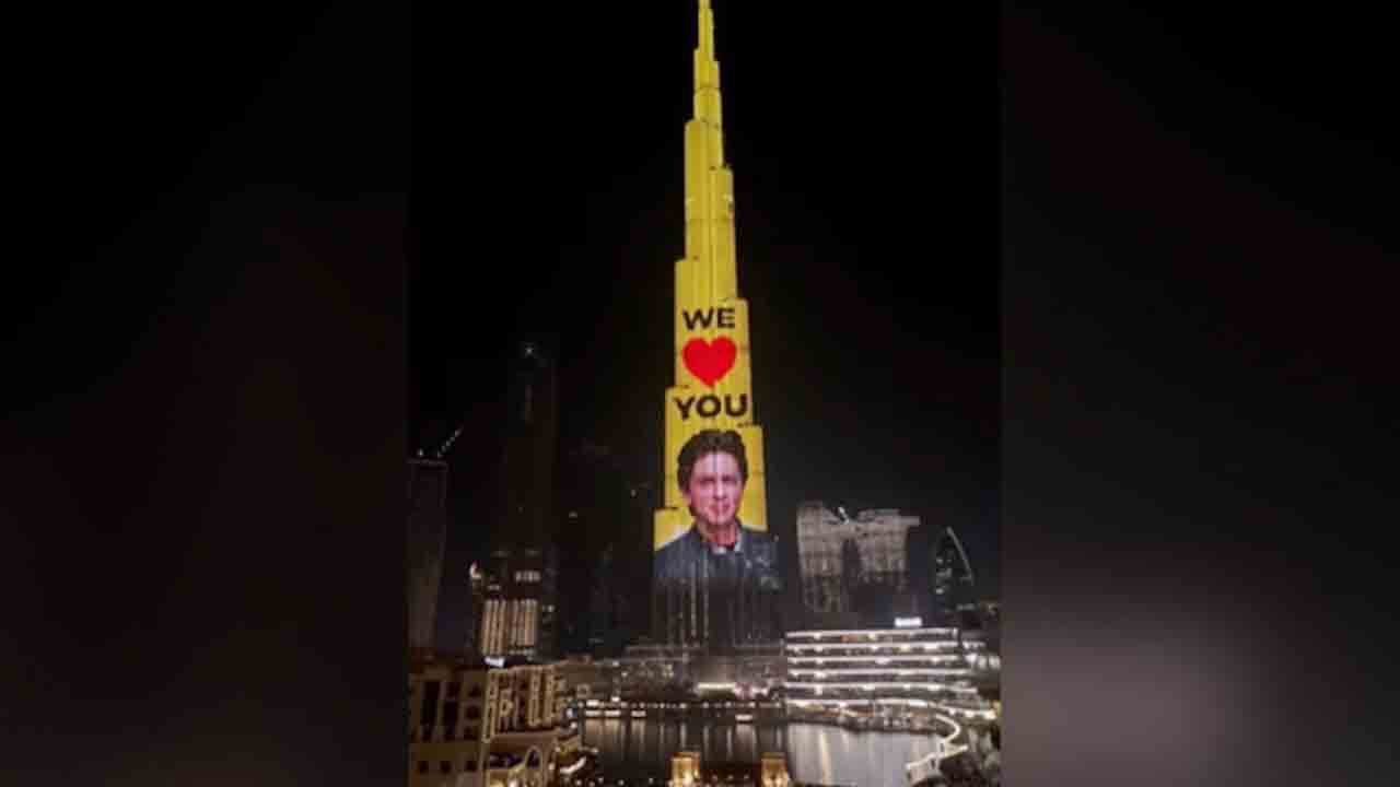 Burj Khalifa | బుర్జ్‌ ఖలీఫాపై మెరిసిన షారుక్‌ ఖాన్‌..!