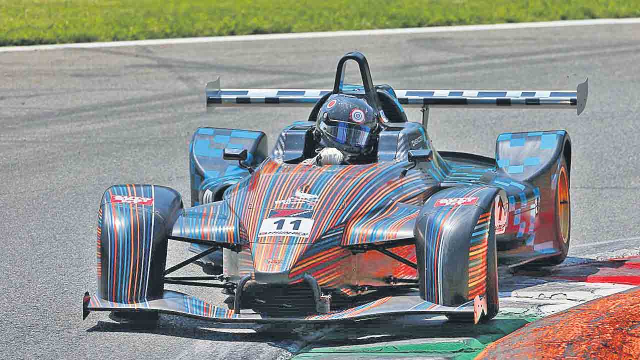 హైదరాబాద్‌లో ఇండియన్‌ రేసింగ్‌