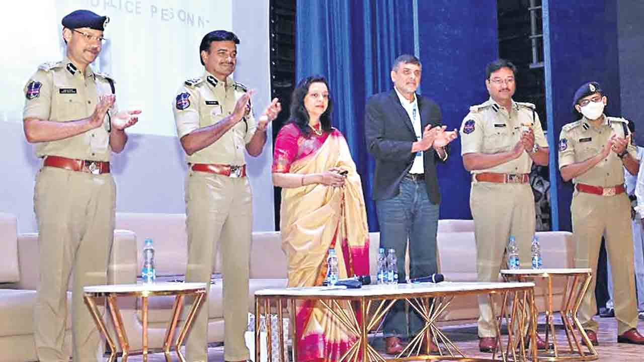 ఆరోగ్యంగా ఉండండి.. ఆనందంగా గడపండి