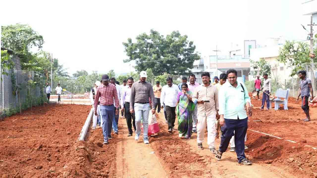 గోళ్లపాడు సుందరీకరణ పనుల పురోగతి భేష్‌