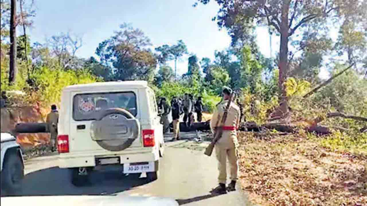 అస్సాం, మేఘాలయ సరిహద్దులో కాల్పులు